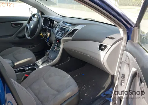 2016 Hyundai Elantra Se z USA, uszkodzony, nr VIN 5NPDH4AE3GH781301